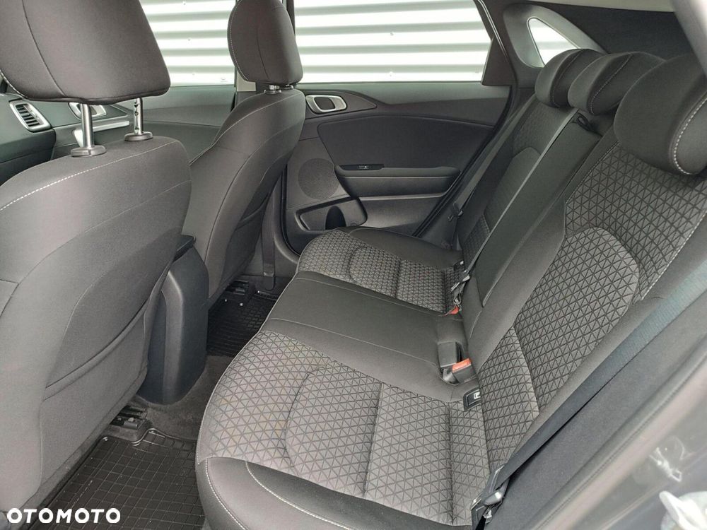 Kia Ceed 1.4 T-GDI M - 33