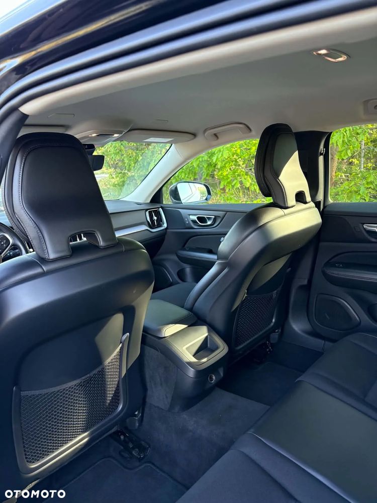 Volvo V60 D3 Momentum Pro - 11