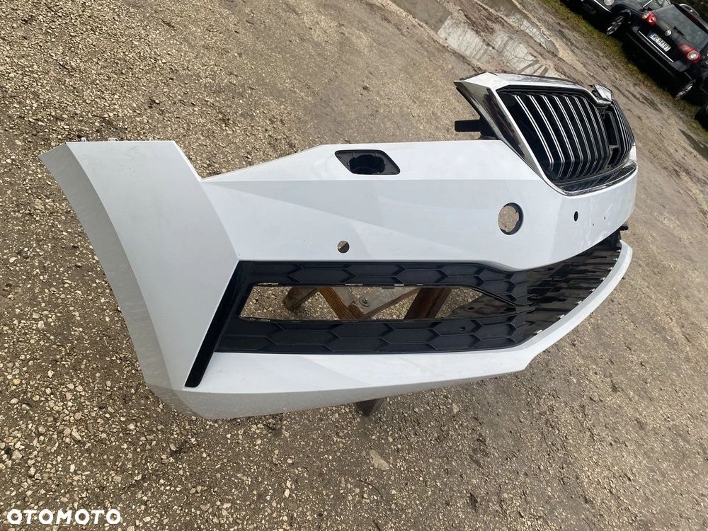 ZDERZAK PRZÓD PRZEDNI SKODA SUPERB III LIFT 19-23 SPORTLINE 3V0807221M Z KRATKAMI I PODŁOGĄ - 3