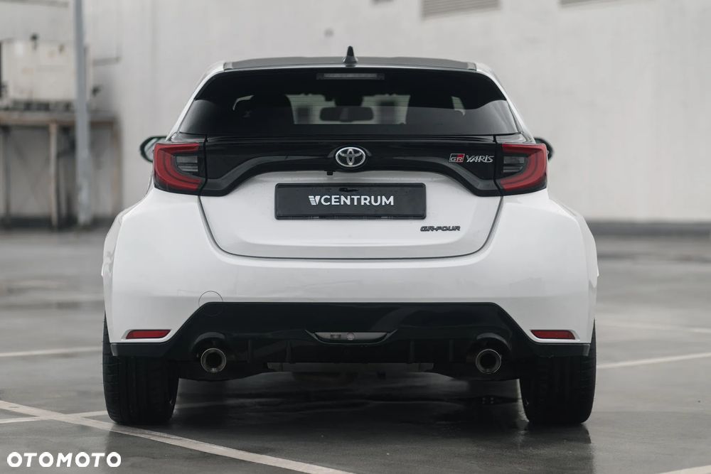 Toyota GR Yaris 1.6 Dynamic - 12