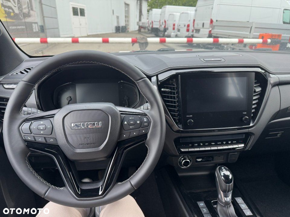 Isuzu D-Max - 7
