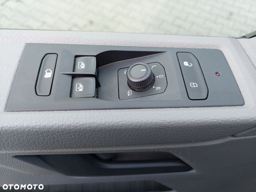 Volkswagen Transporter - 22