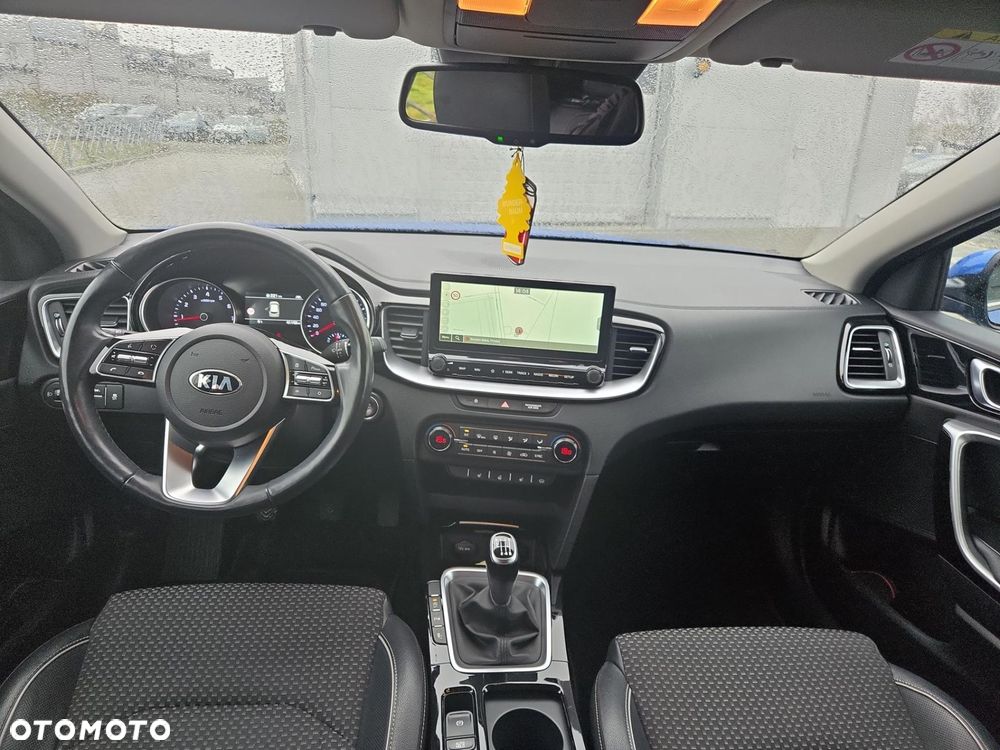 Kia XCeed 1.6 T-GDI L Business Line - 14