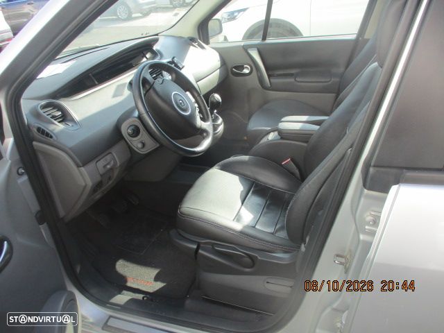 Renault Mégane Scénic - 7