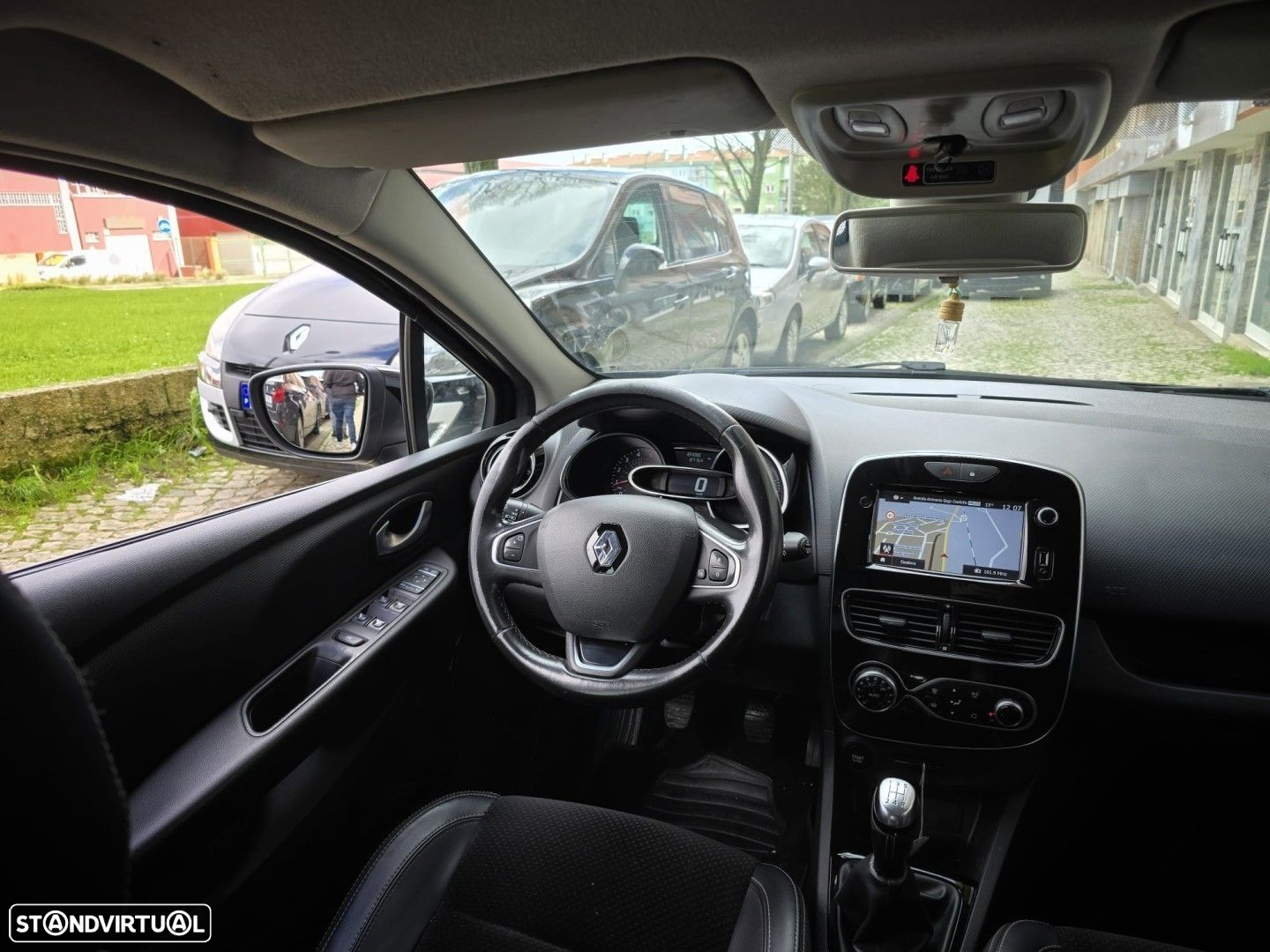 Renault Clio Sport Tourer 1.5 dCi Limited - 18