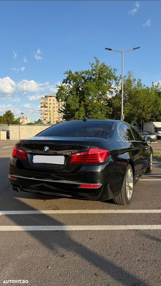 BMW Seria 5 525d xDrive Aut. Luxury Line - 4