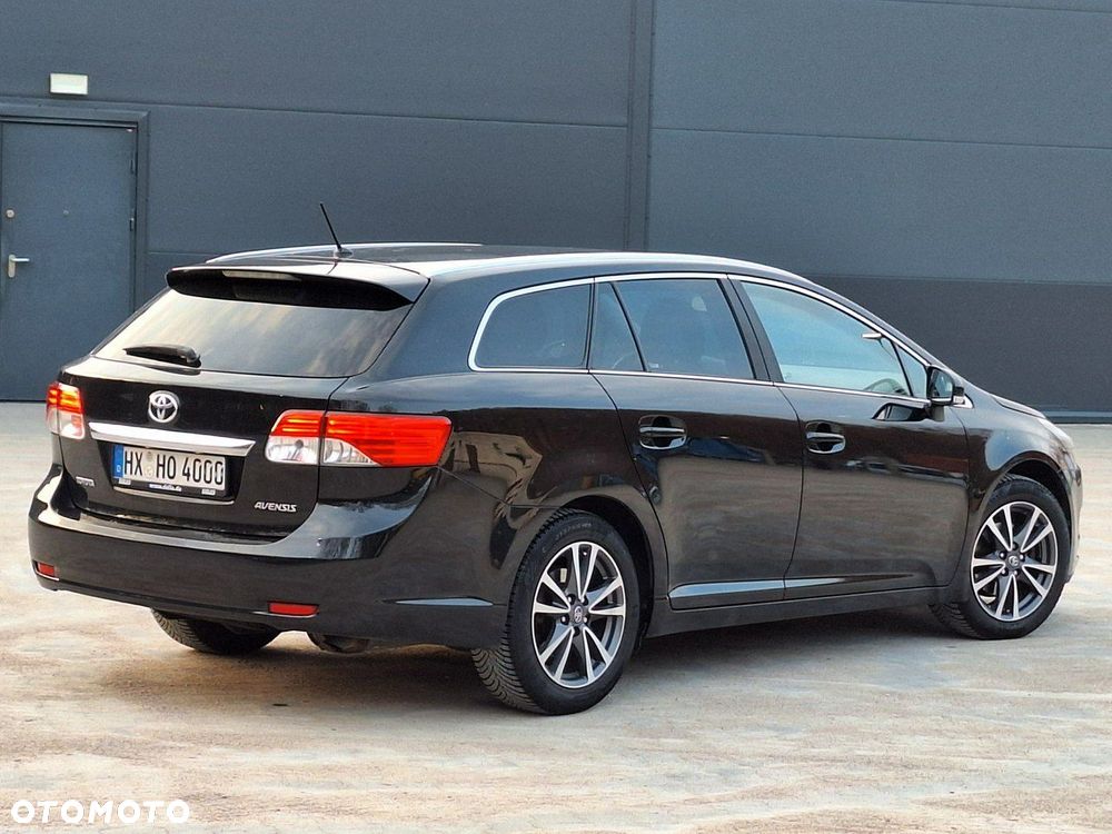 Toyota Avensis - 4