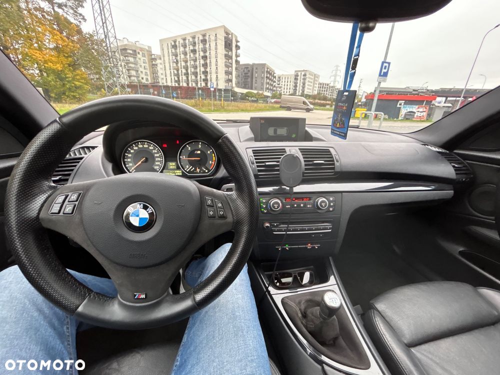 BMW Seria 1 123d - 17