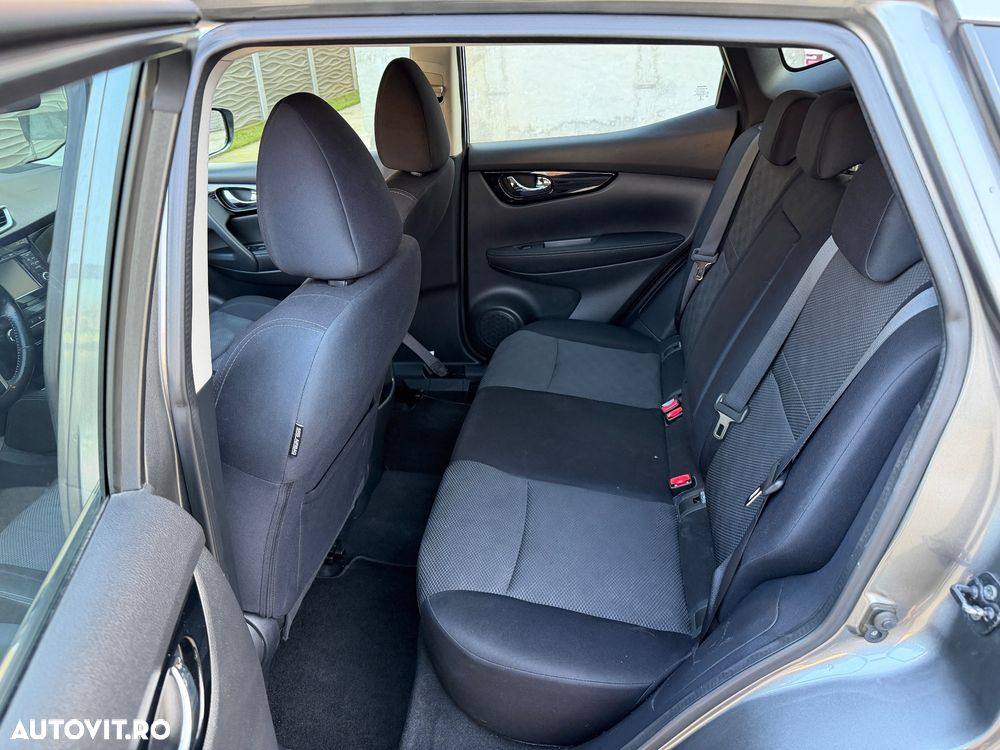 Nissan Qashqai 1.6 DCI Xtronic TEKNA - 8