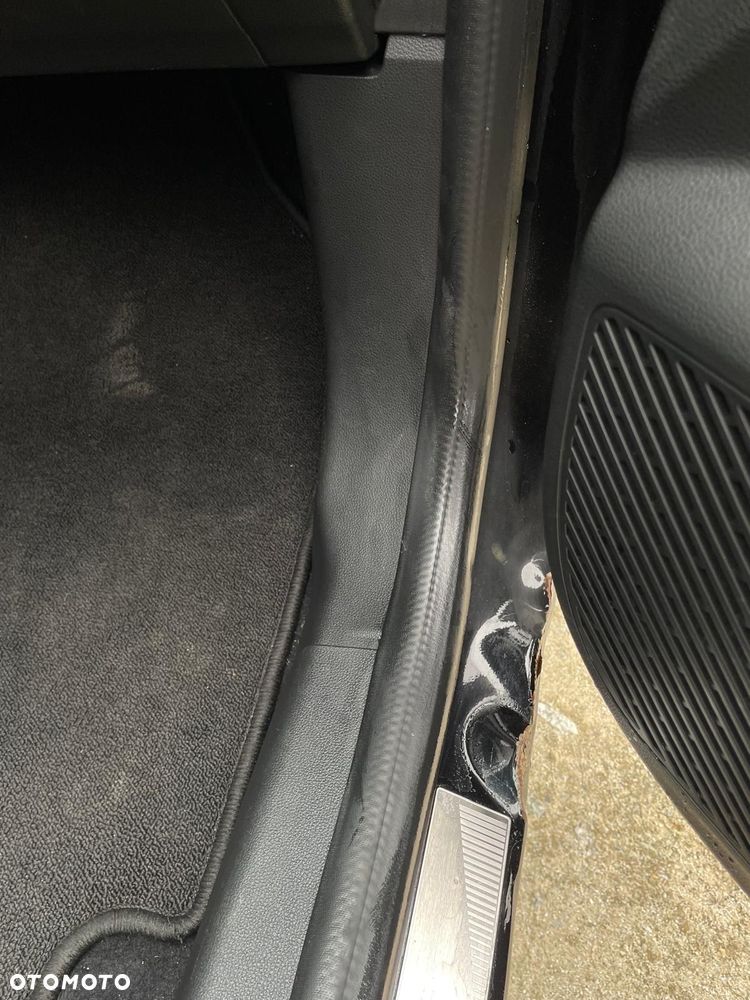 Renault Arkana E-TECH 145 R.S.LINE - 30