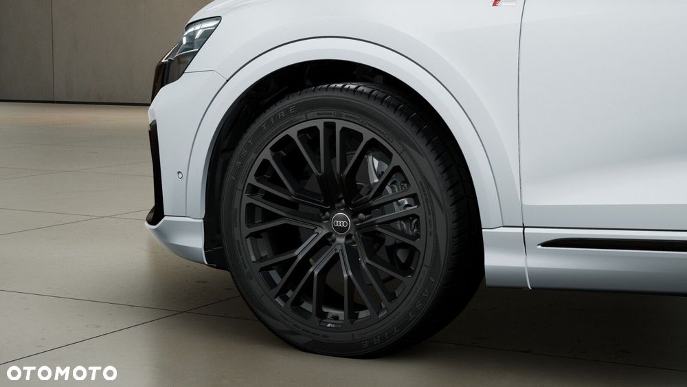 Audi Q8 - 7