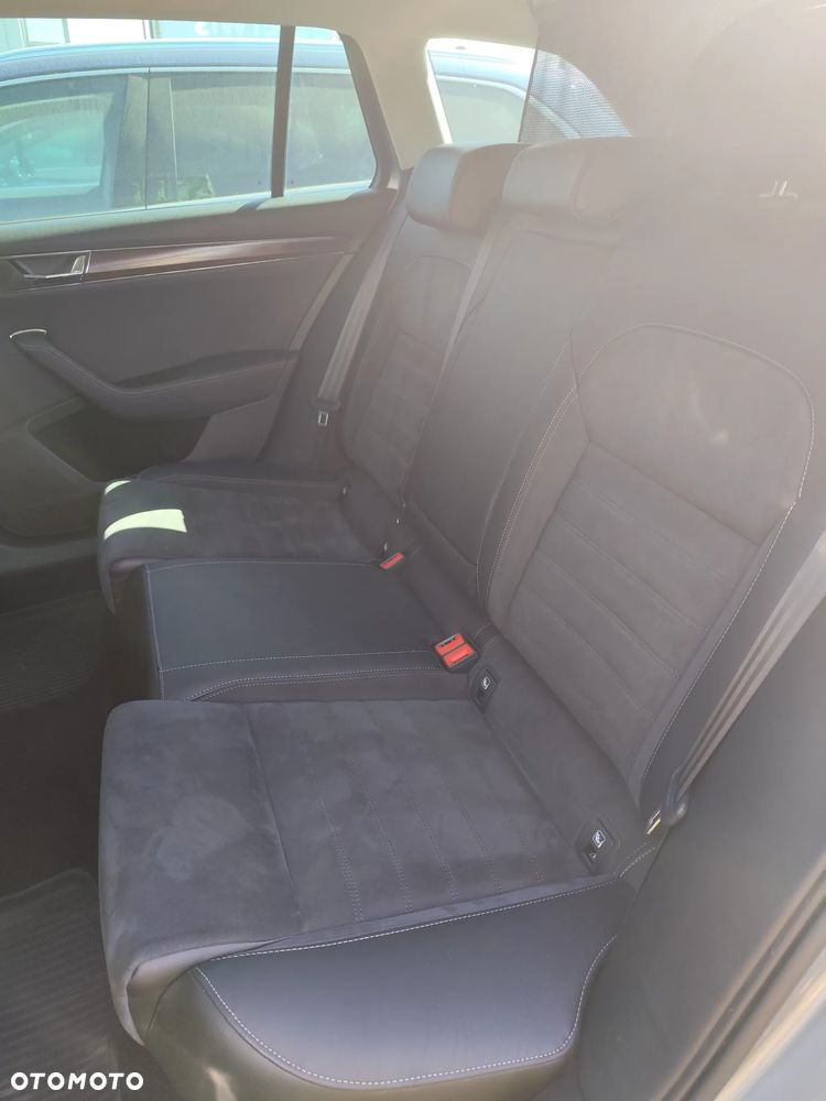 Skoda Superb 2.0 TDI SCR 4x4 Scout DSG - 17