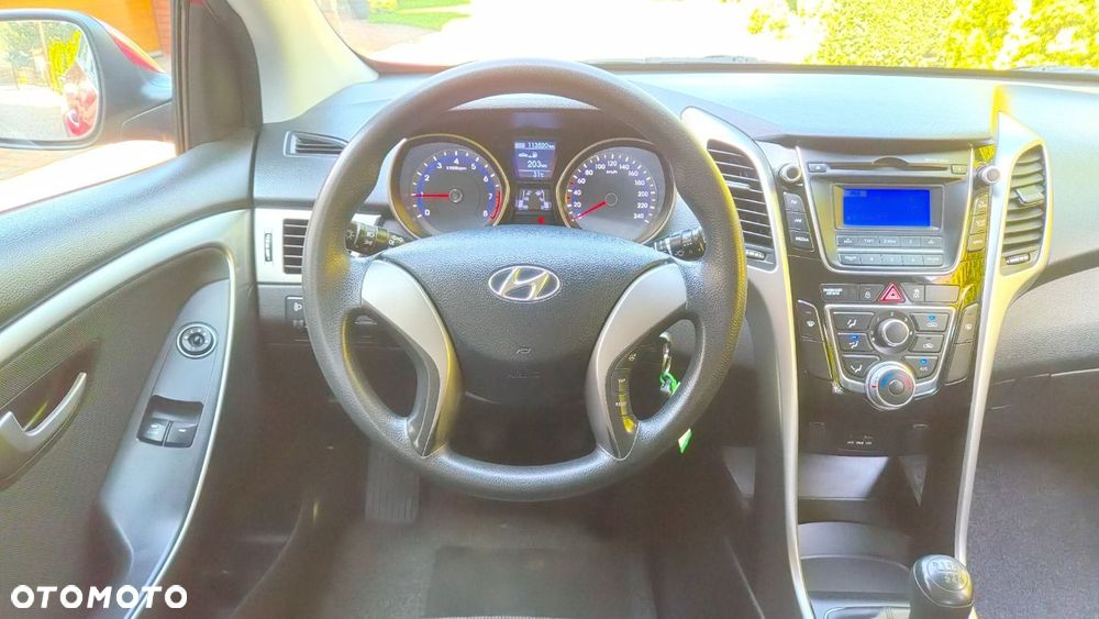 Hyundai i30 1.4 Classic + - 19