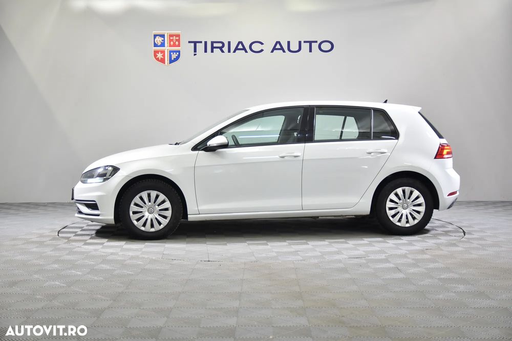 Volkswagen Golf - 3