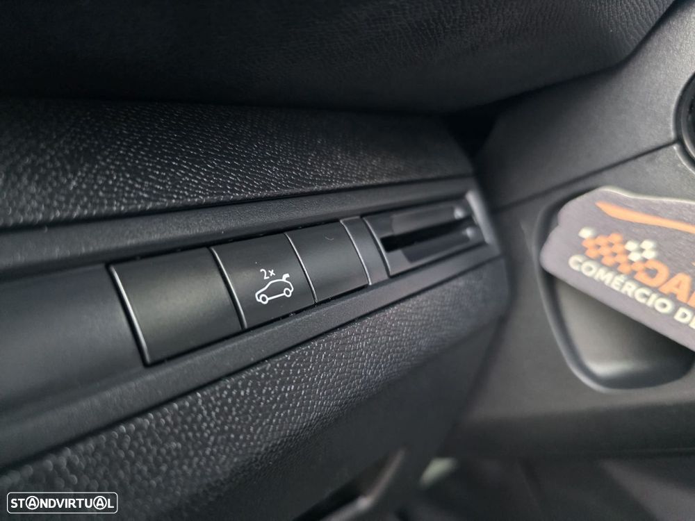 Peugeot 3008 1.5 BlueHDi Allure Pack EAT8 - 14