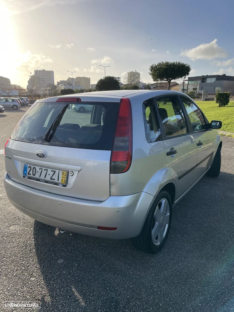 Ford Fiesta 1.25 Ghia - 4