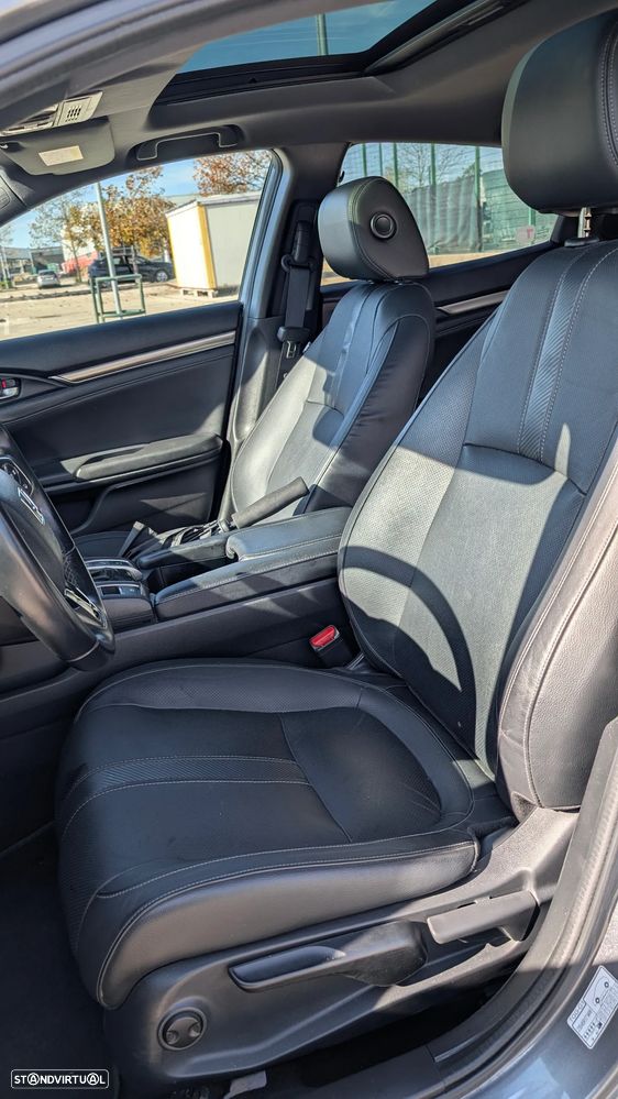 Honda Civic 1.0 i-VTEC Executive Premium CVT - 22