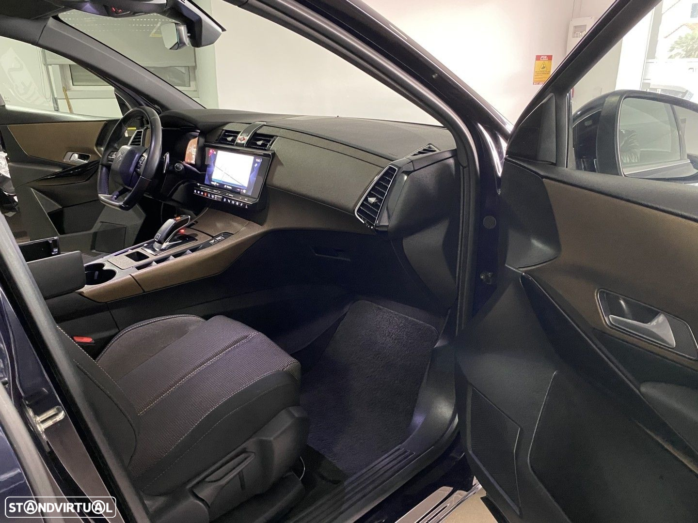DS DS7 Crossback 1.5 BlueHDi Grand Chic EAT8 - 17