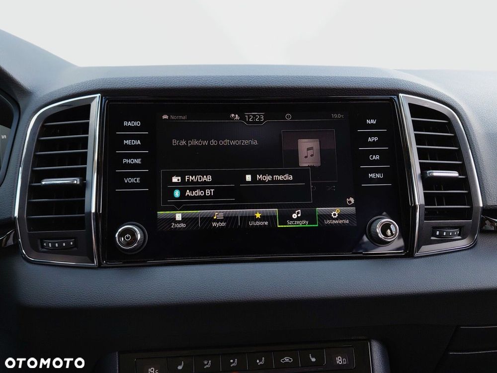 Skoda Karoq 1.5 TSI ACT Style DSG - 38