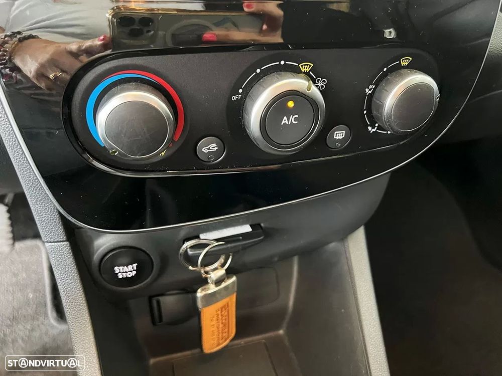 Renault Clio Sport Tourer 0.9 TCe Limited - 14