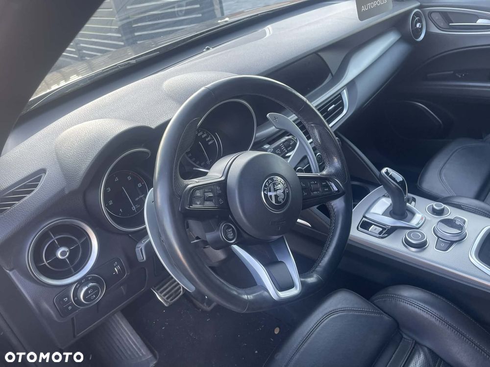Alfa Romeo Stelvio 2.2 16V AT8 Q4 Sprint - 15