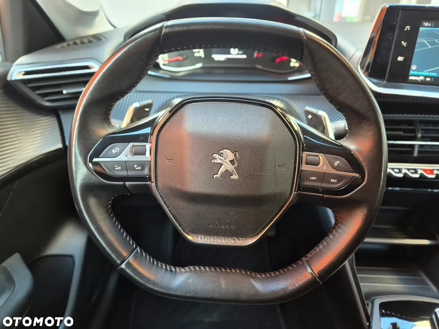Peugeot 208 - 22