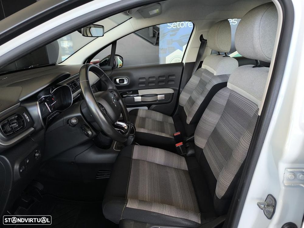 Citroën C3 1.2 PureTech Shine - 9