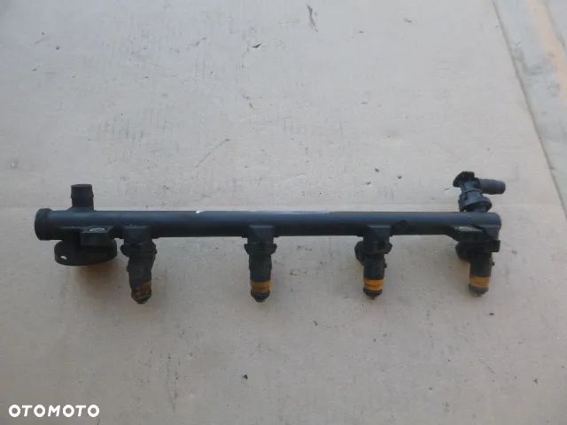 LISTWA WTRYSKOWA RENAULT MEGANE SCENIC I LIFT 1.6 16V - 3