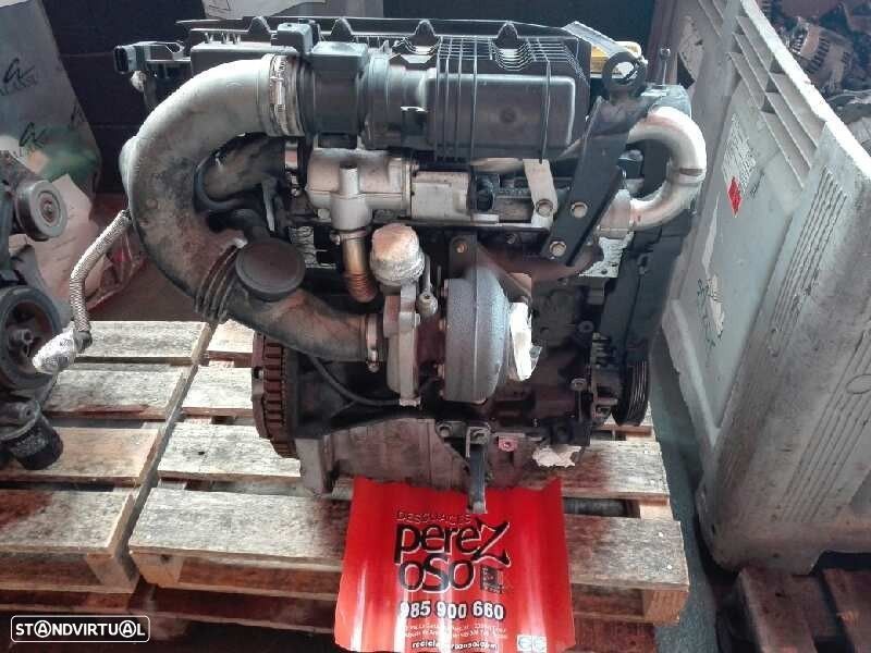 MOTOR COMPLETO RENAULT CLIO II 2004 - 4