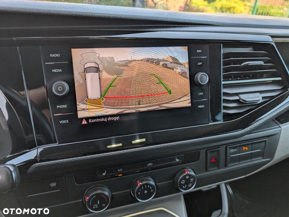 Volkswagen Transporter T6.1 TDI L2 DSG - 16