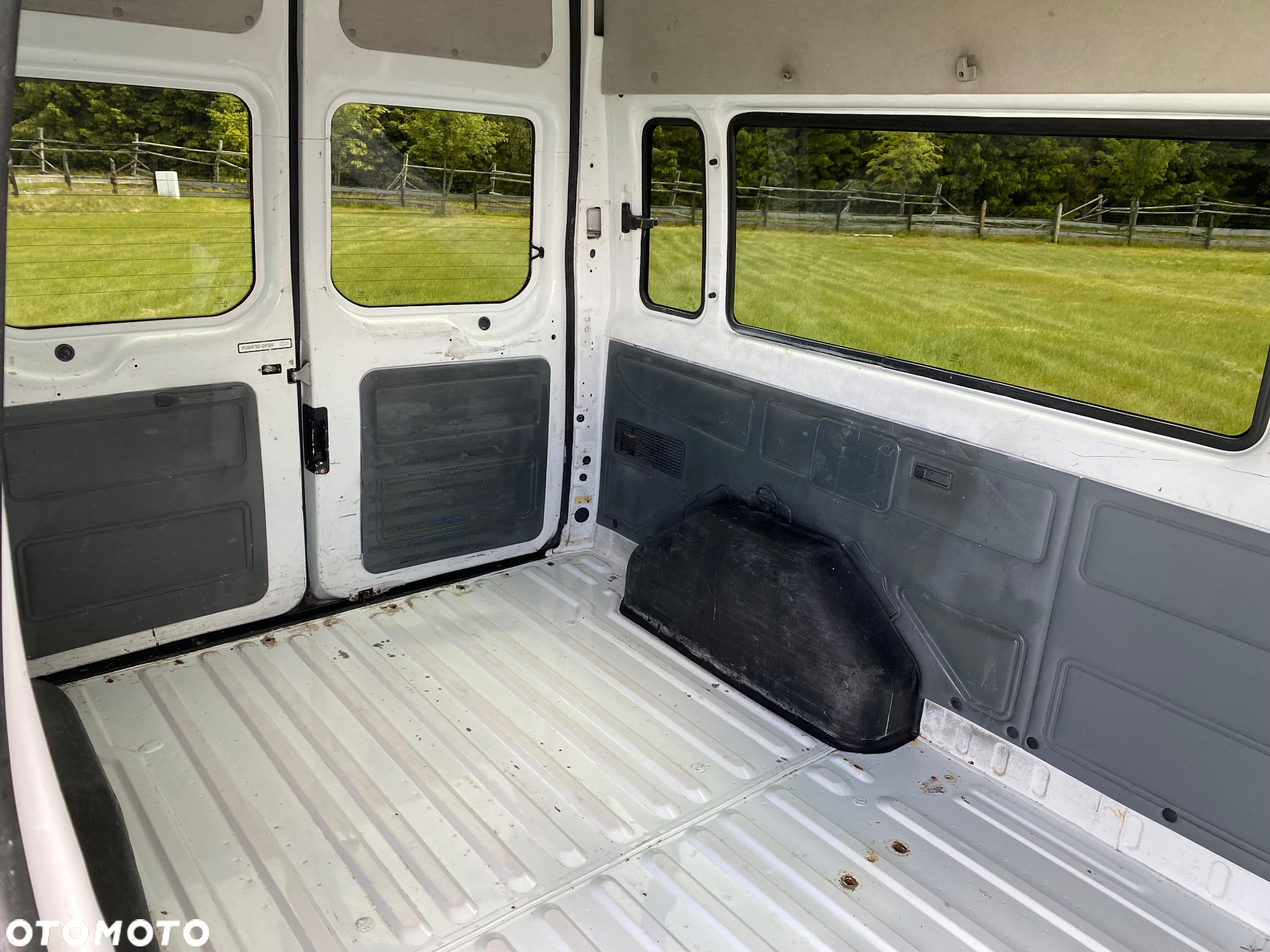 Ford Transit 350 L2H3 Pkw HA Trend - 21
