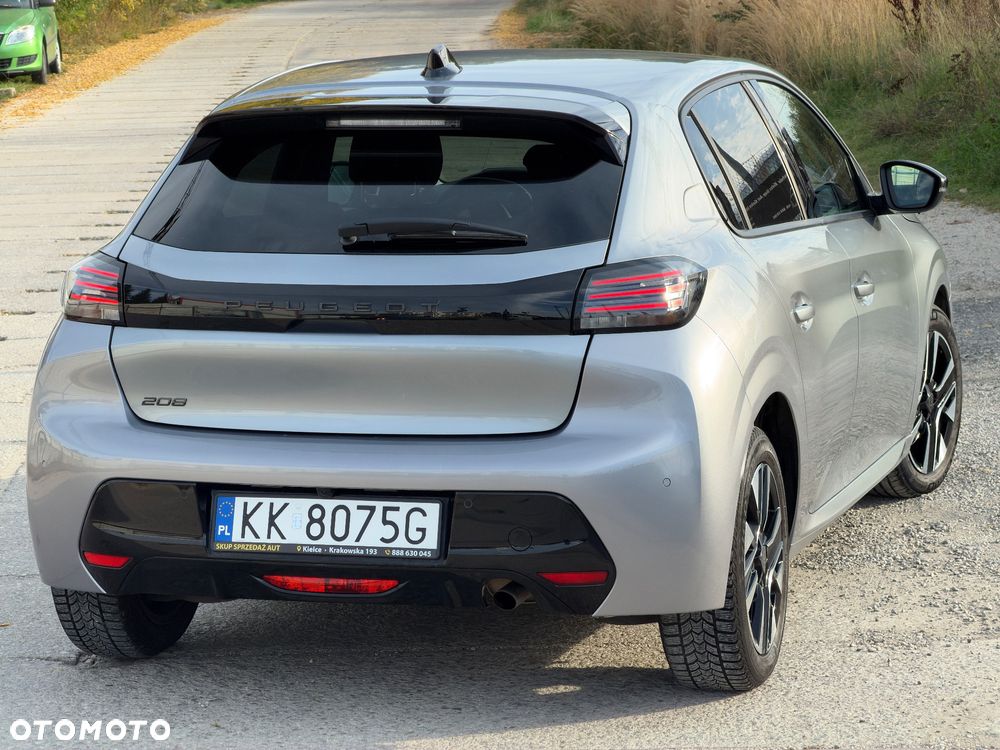 Peugeot 208 1.2 T Business S&S - 17
