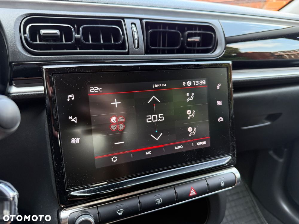 Citroën C3 1.2 PureTech Shine - 21