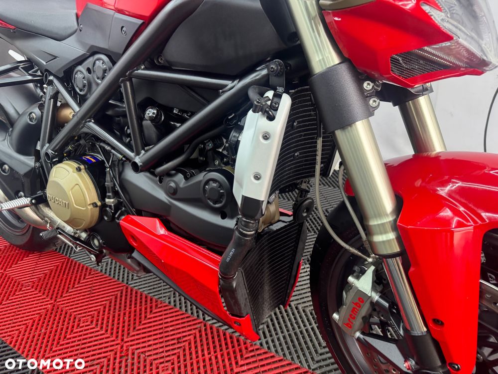 Ducati Streetfighter 1098 - 33