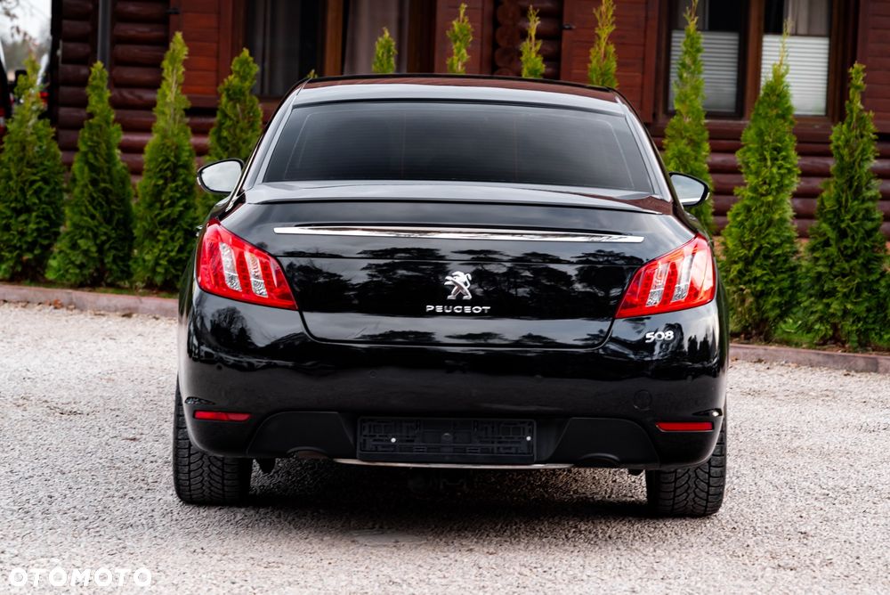 Peugeot 508 Hybrid4 - 12