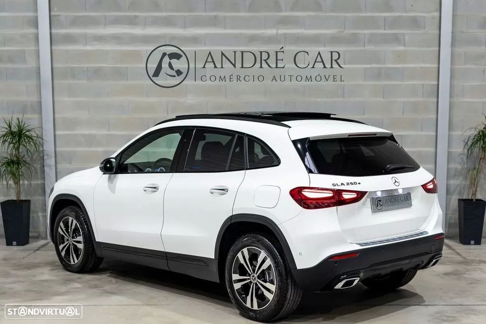 Mercedes-Benz GLA 250 e 8G-DCT Edition Progressive Line — fotografia 55