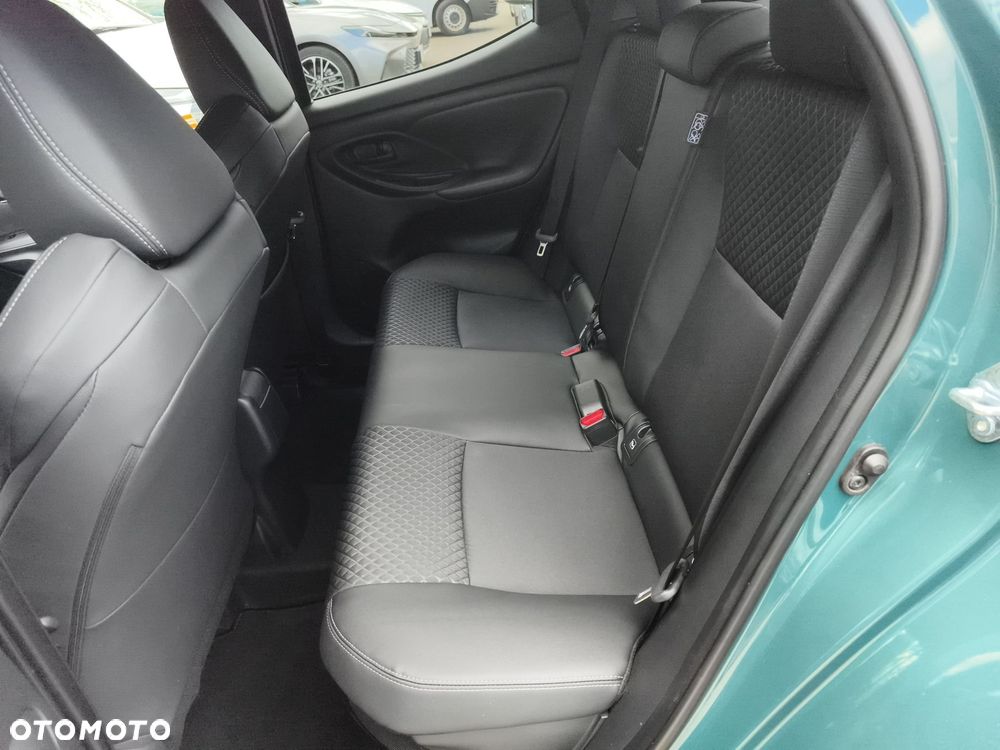 Toyota Yaris Hybrid 1.5 Executive - 14