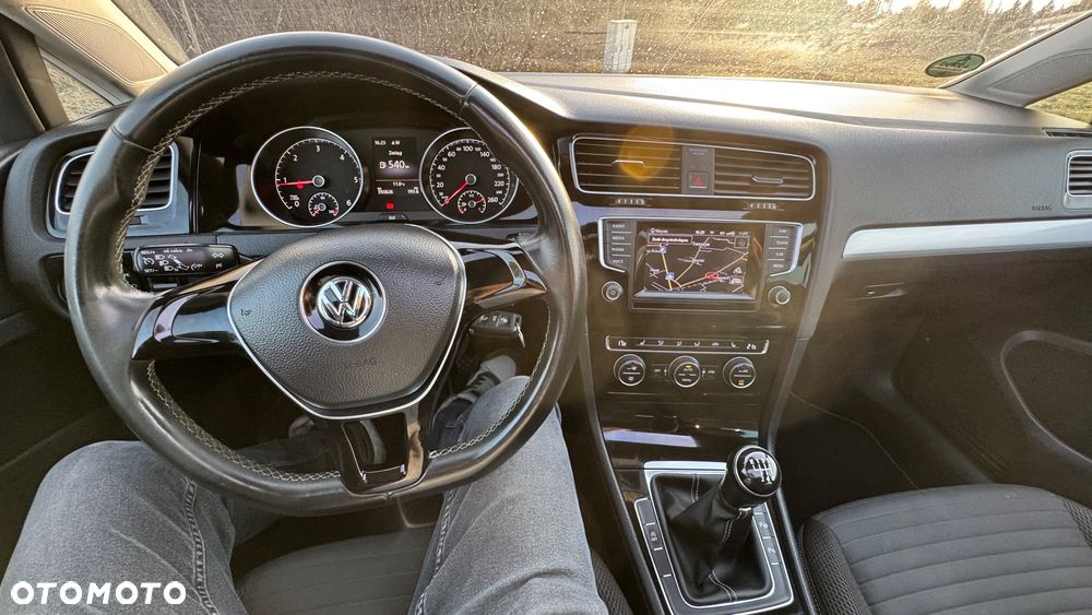 Volkswagen Golf 2.0 TDI BlueMotion Technology Cup - 20