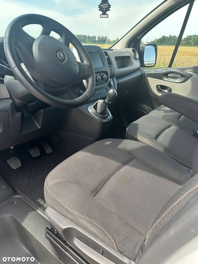 Renault TRAFIC - 22