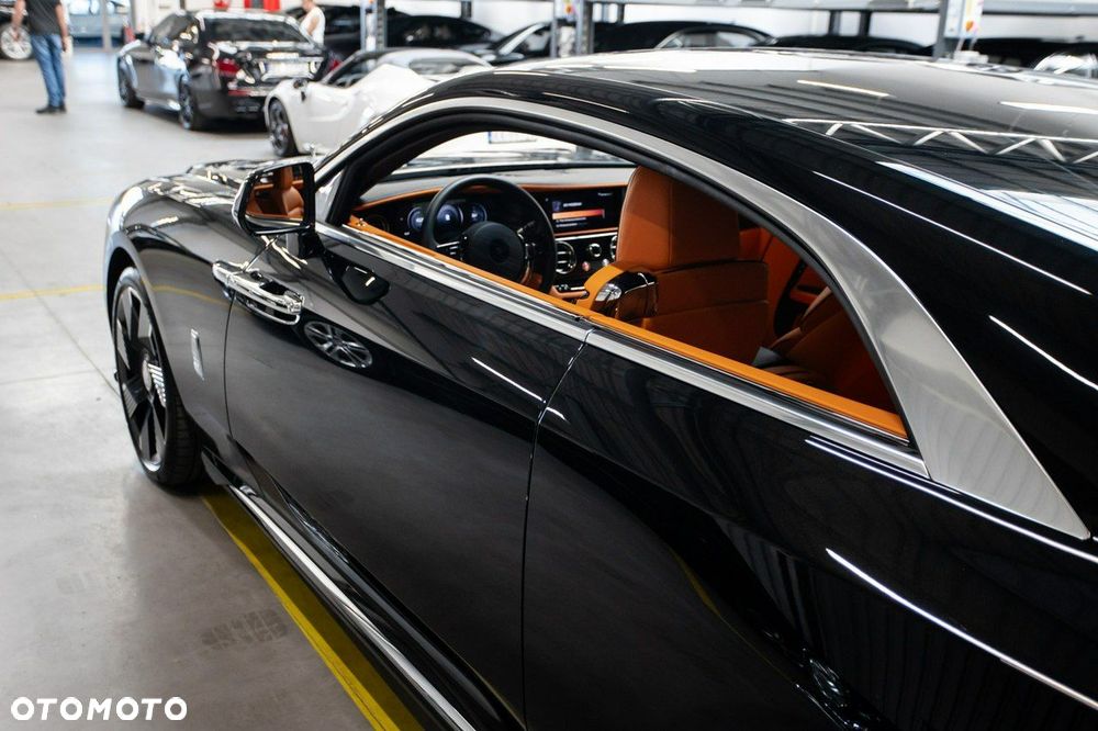 Rolls-Royce Spectre - 17