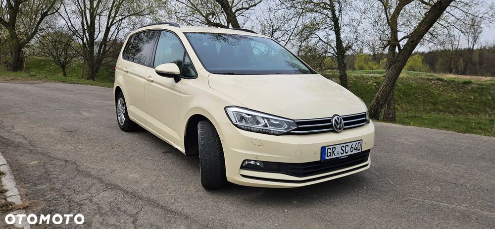 Volkswagen Touran 2.0 TDI SCR DSG Comfortline - 2