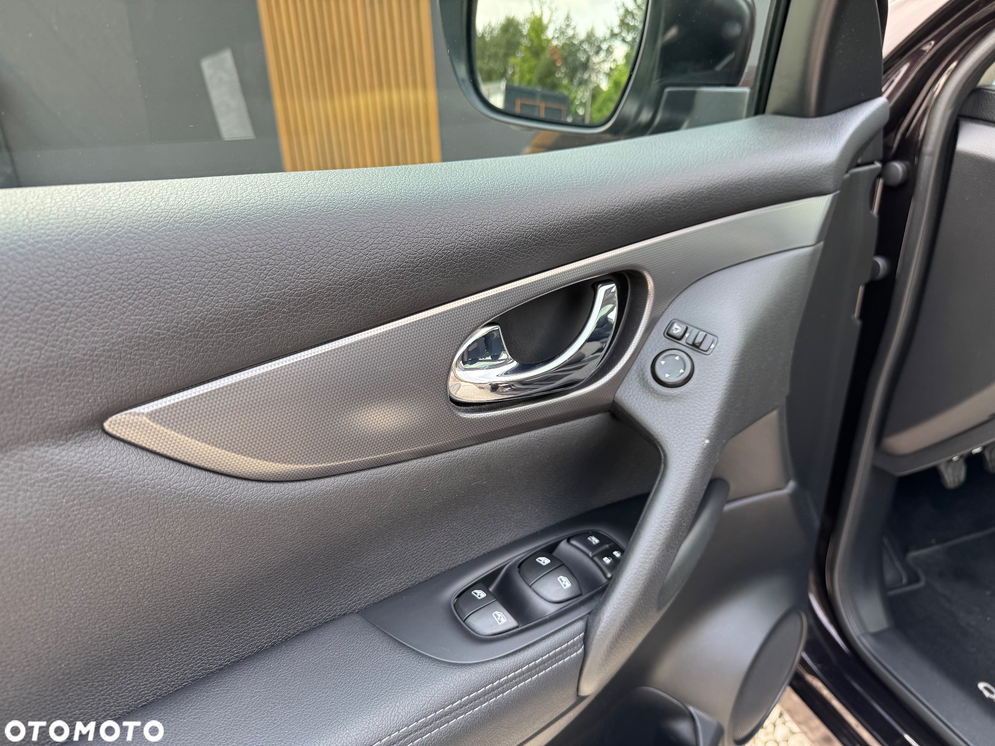 Nissan Qashqai 1.5 dCi N-Connecta - 14