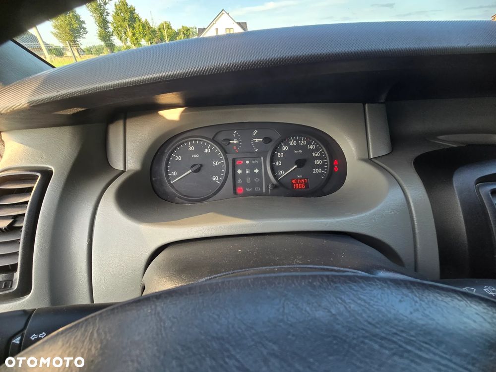 Renault Trafic - 11