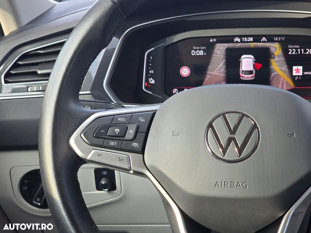 Volkswagen Tiguan - 13