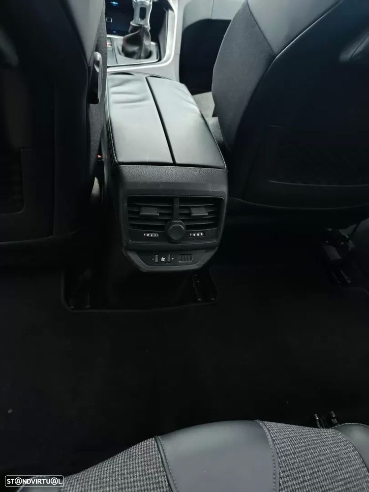 Peugeot 5008 PureTech 130 Stop & Start Allure Pack - 17