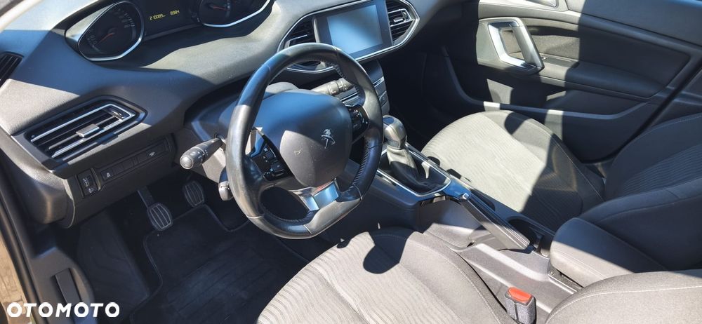 Peugeot 308 1.6 HDi Active - 12