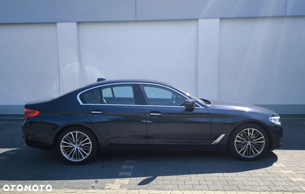 BMW Seria 5 530i Sport Line - 7
