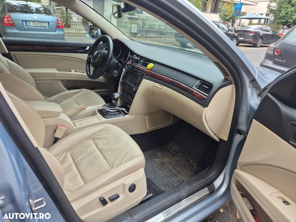 Skoda Superb Combi 2.0 TSI Elegance DSG - 12