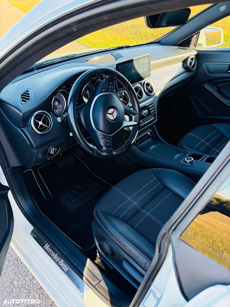 Mercedes-Benz CLA 200 Shooting Brake 7G-DCT AMG Line - 19