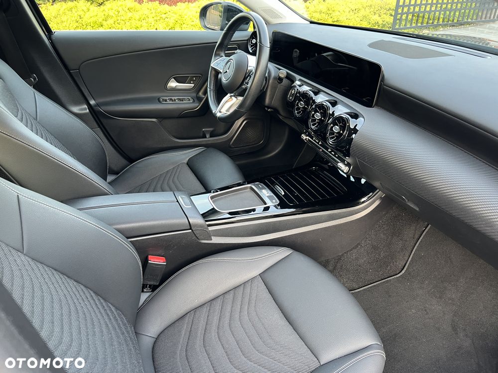 Mercedes-Benz Klasa A 180 7G-DCT Advanced Progressive - 10